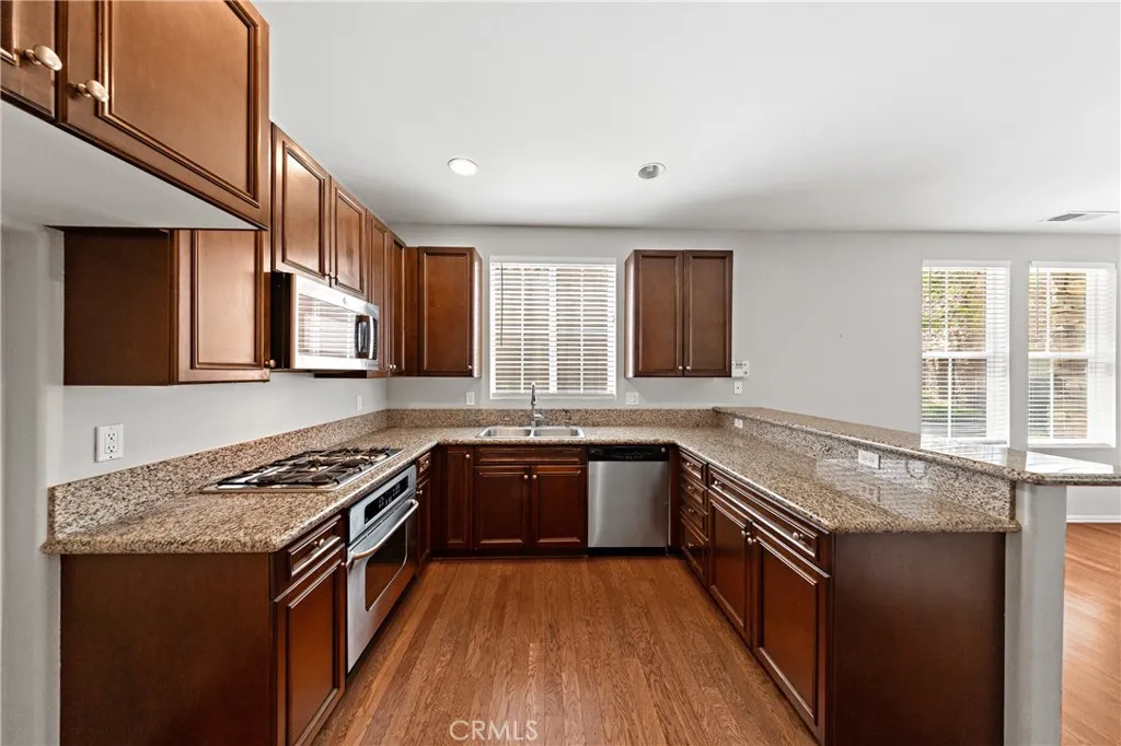 30505 Canyon Hills Road Unit 406, Lake Elsinore, CA 92532 - Photo 5 of 46, Lake Elsinore, CA
