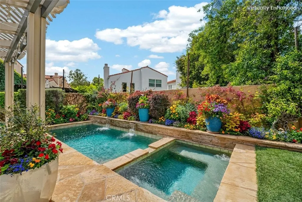 Calabasas, CA 91302