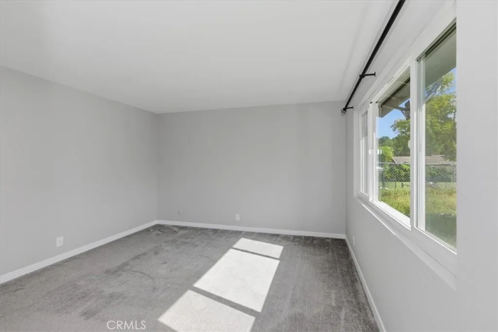 https://cdn.realtyfeed.com/cdn/127/306683462/52f78651e727b28dfe8181e48c198ef4.webp