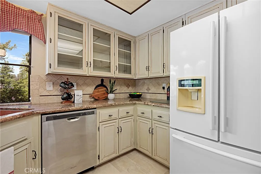 Photo #9: SW26043482 Listing: Photo #9