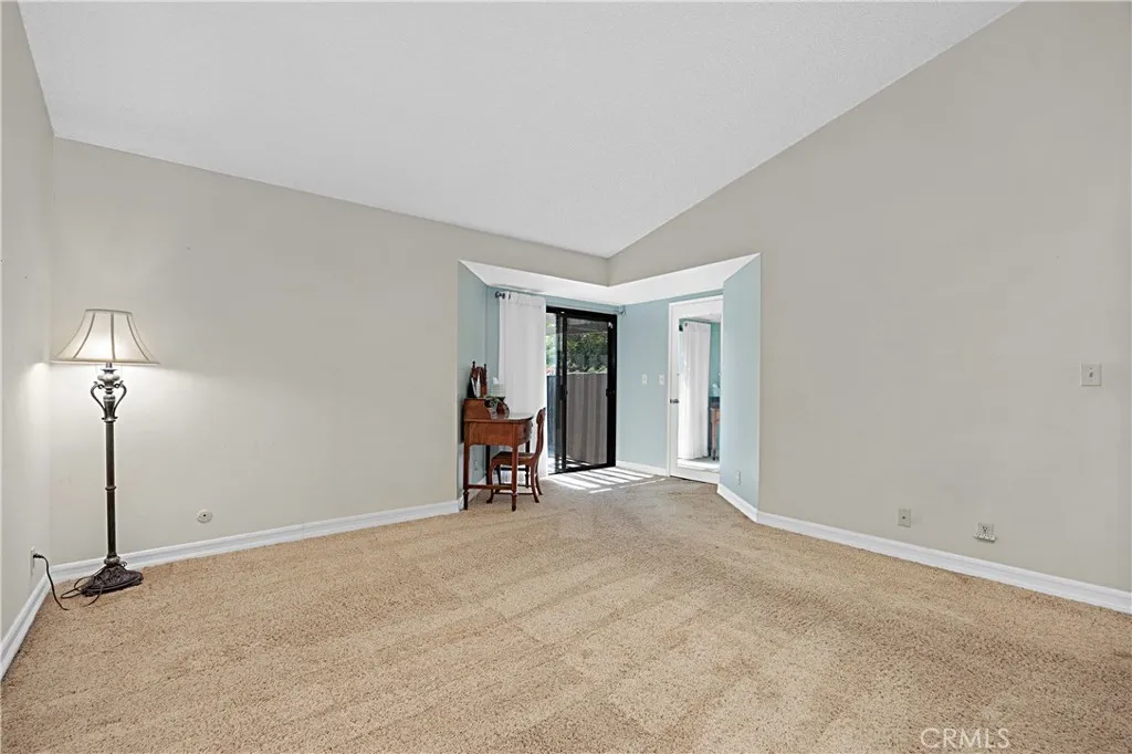https://cdn.realtyfeed.com/cdn/127/306683463/67cd4e6d18305b0177af73b63ef0f4e2.webp