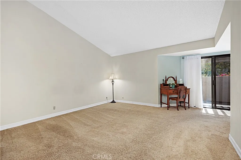 https://cdn.realtyfeed.com/cdn/127/306683463/d151c64f6ac0f95138283fb4c23aca73.webp