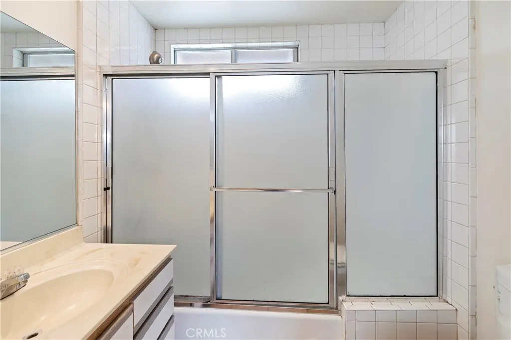 20721 Roseton, Lakewood, CA, 90715