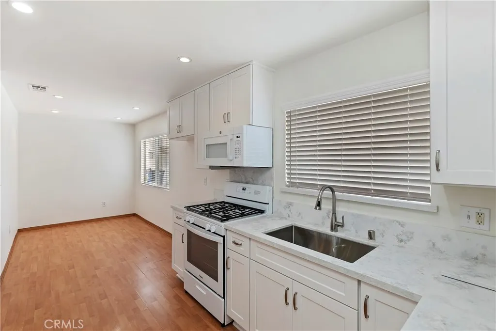 20721 Roseton, Lakewood, CA, 90715