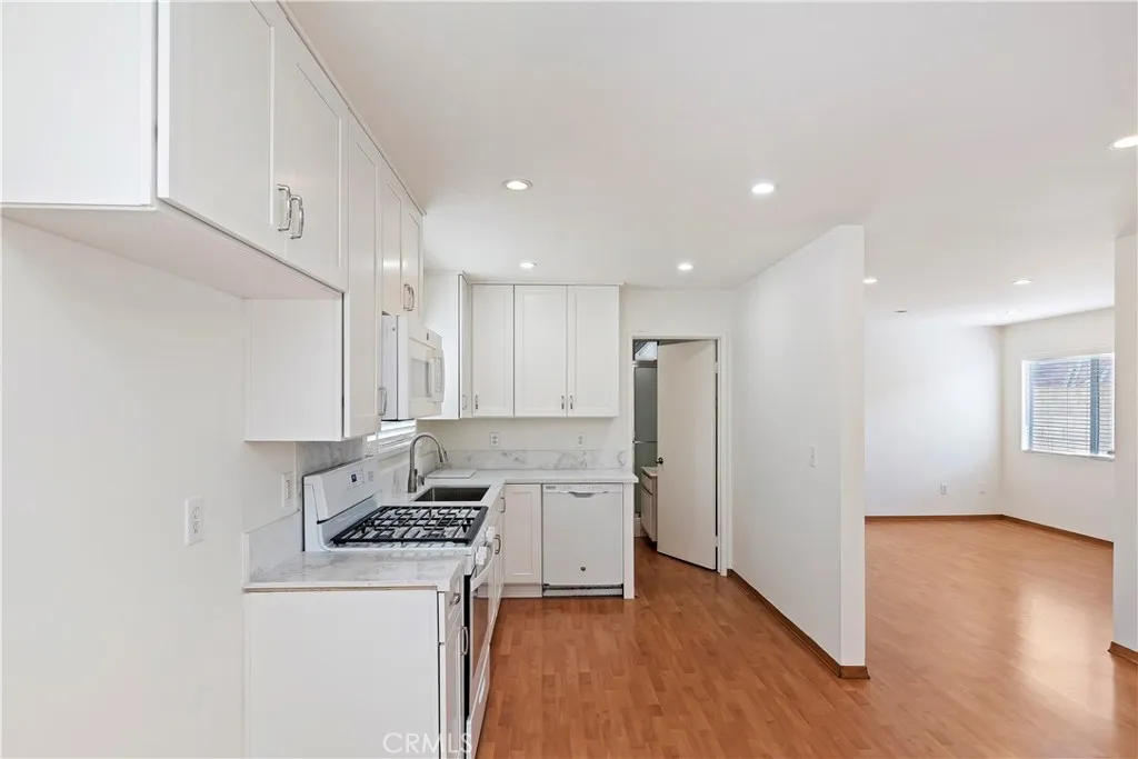 20721 Roseton, Lakewood, CA, 90715