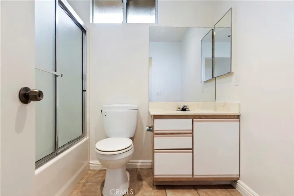 20721 Roseton, Lakewood, CA, 90715