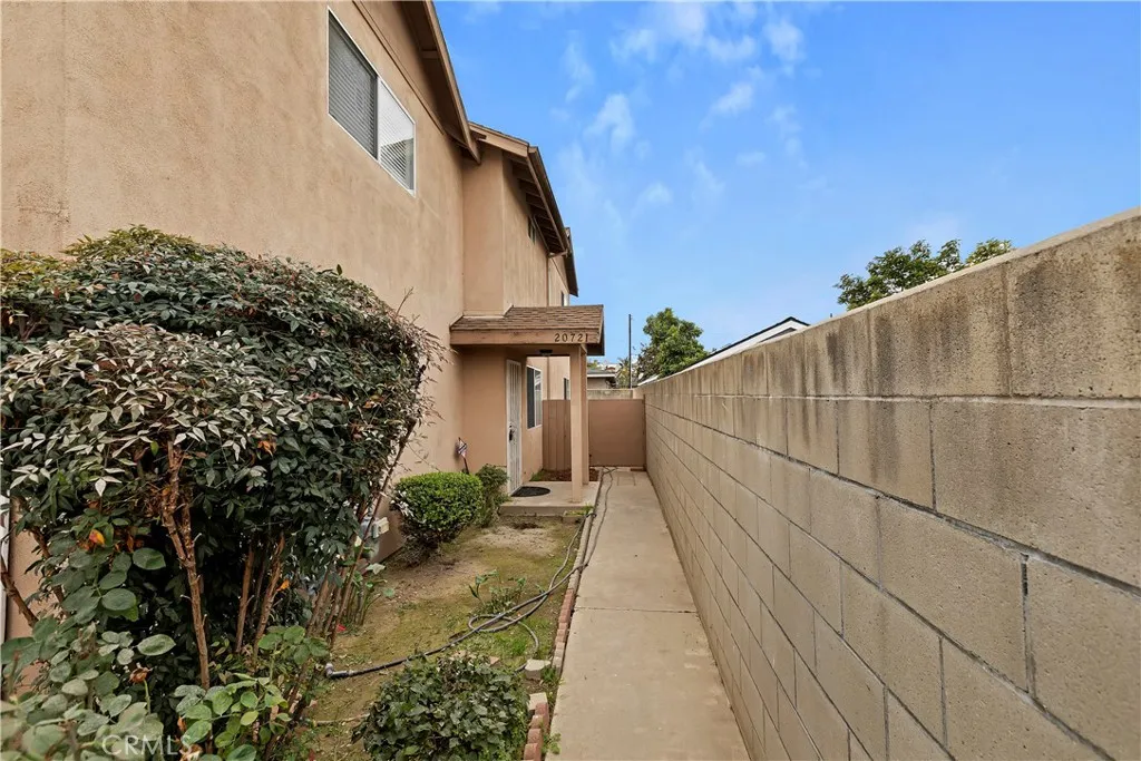 20721 Roseton, Lakewood, CA, 90715
