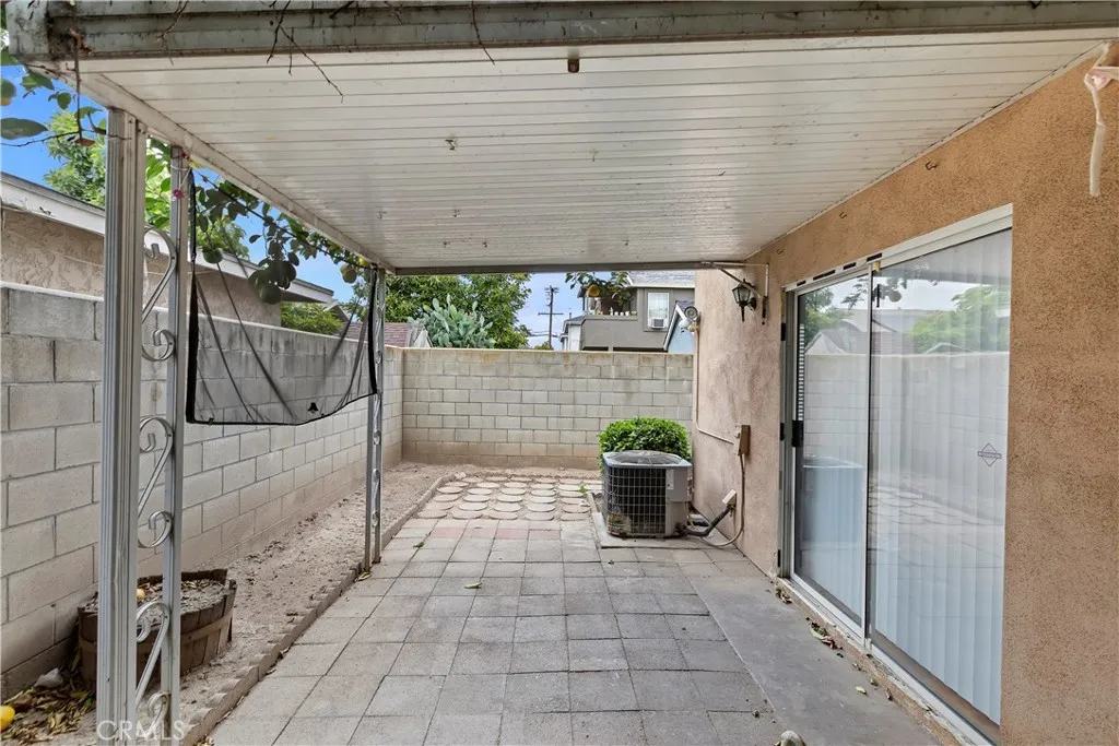 20721 Roseton, Lakewood, CA, 90715