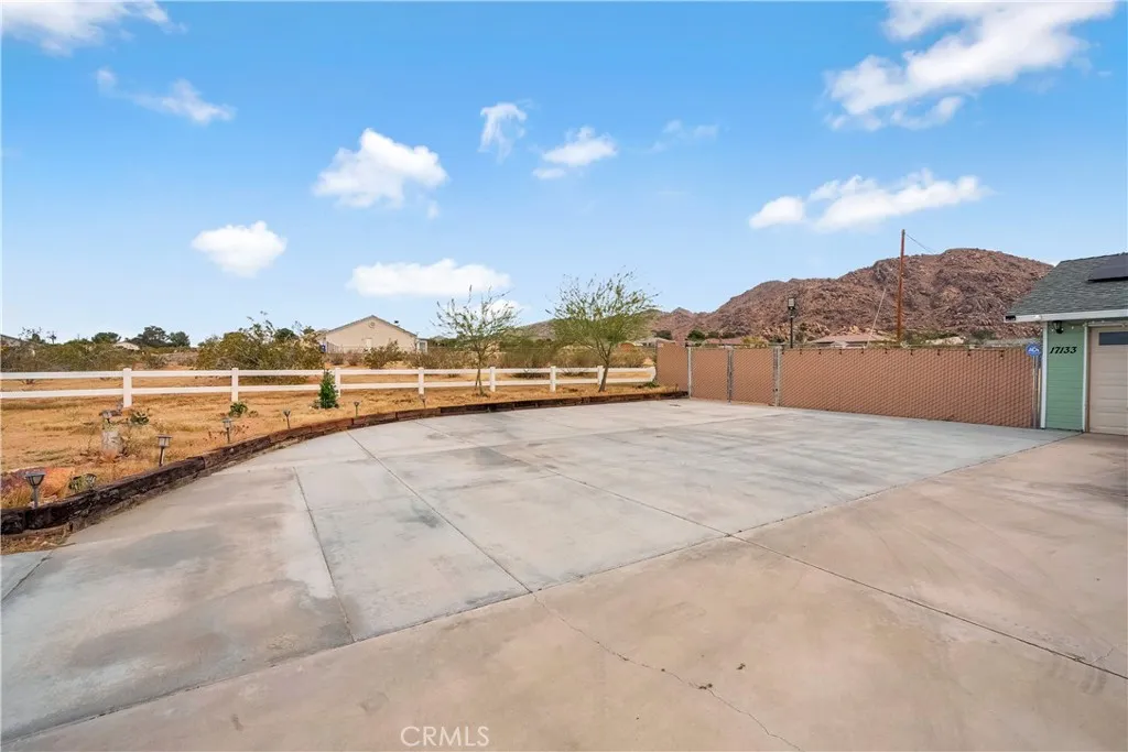 17133 Mesquite Rd, Apple Valley, CA, 92307