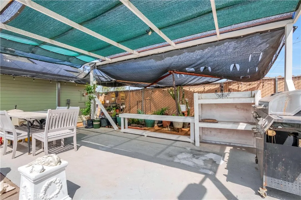 17133 Mesquite Rd, Apple Valley, CA, 92307