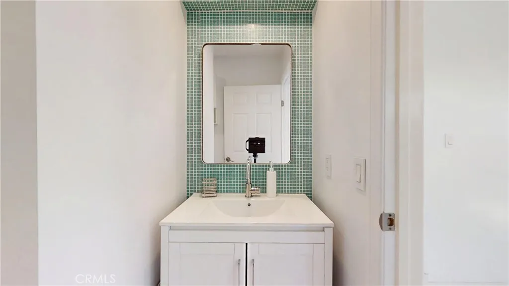 https://cdn.realtyfeed.com/cdn/127/306683635/280d1a9fe6590a66e1ed16de7a052cec.webp