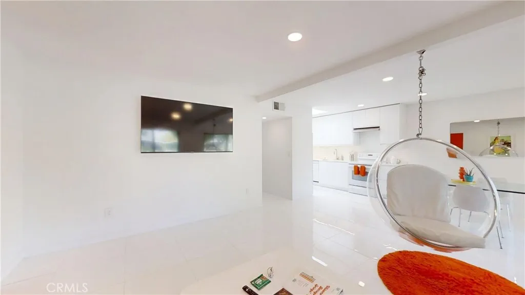 Photo #4: OC26072847 Listing: Photo #4