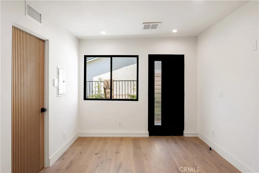 6212 Acadia Avenue Unit B, Agoura Hills, CA 91301 - Photo 5 of 13, Agoura Hills, CA