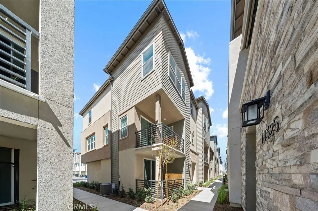 https://cdn.realtyfeed.com/cdn/127/306683728/a4e3c721f31a3e23581a32a56da1af92.webp
