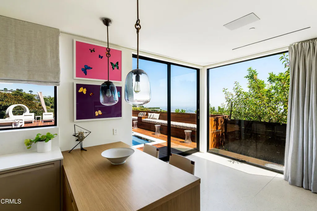 590 Haynes Avenue, Beverly Hills, CA, 90210