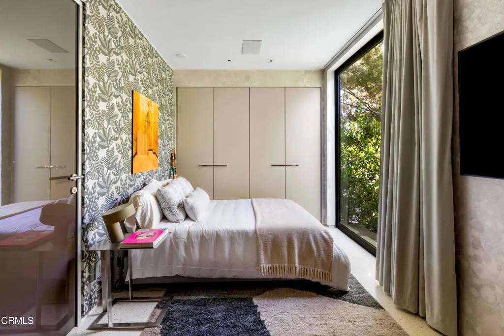590 Haynes Avenue, Beverly Hills, CA, 90210