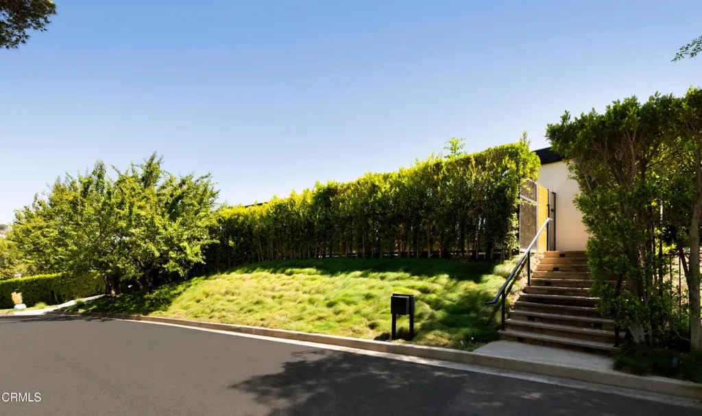 590 Haynes Avenue, Beverly Hills, CA, 90210