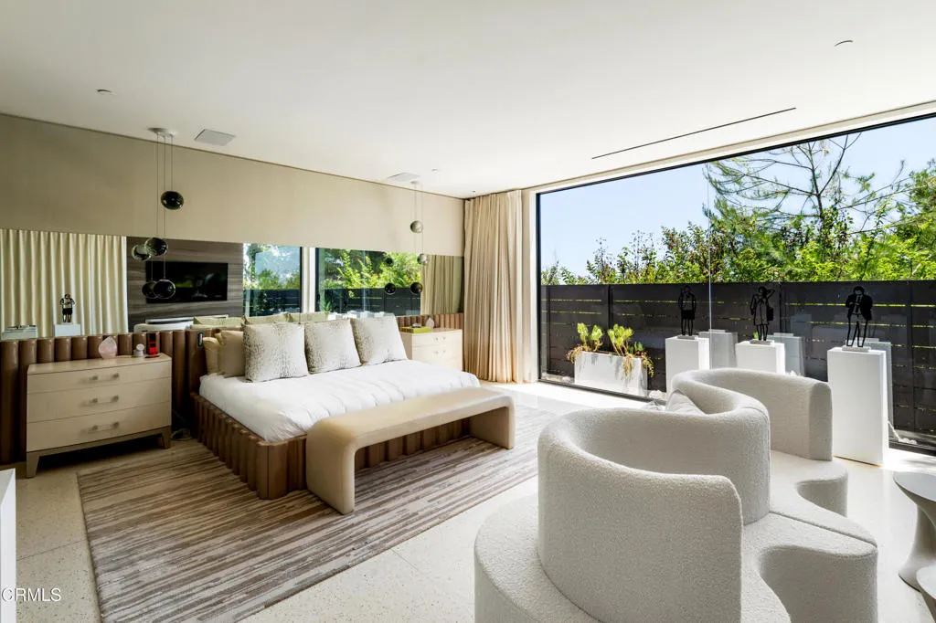 590 Haynes Avenue, Beverly Hills, CA, 90210