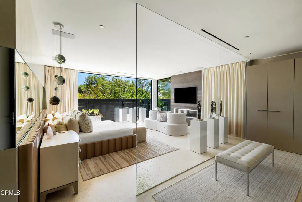590 Haynes Avenue, Beverly Hills, CA, 90210