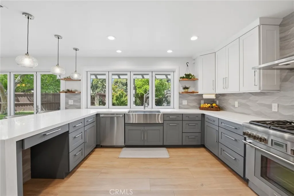 https://cdn.realtyfeed.com/cdn/127/306683811/1089b2898ff2837211fe686dacf655c6.webp