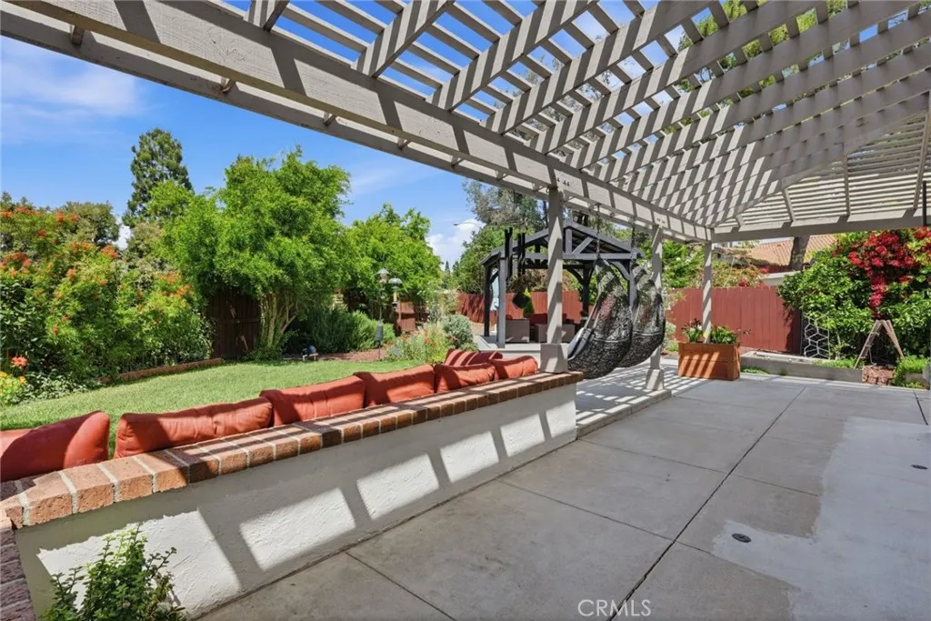 https://cdn.realtyfeed.com/cdn/127/306683811/89d19958f1d681542aac61d501fb4cbb.webp