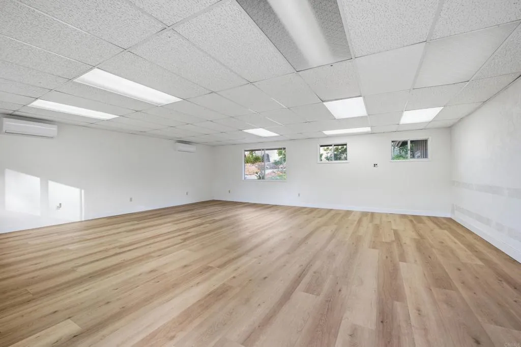 https://cdn.realtyfeed.com/cdn/127/306683874/24393eff17fe3361f98c9ba7e14db6e1.webp