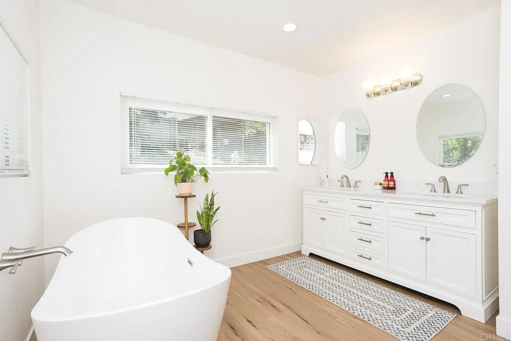 https://cdn.realtyfeed.com/cdn/127/306683874/f4a1a57080d8665ec7b951bc54fda408.webp