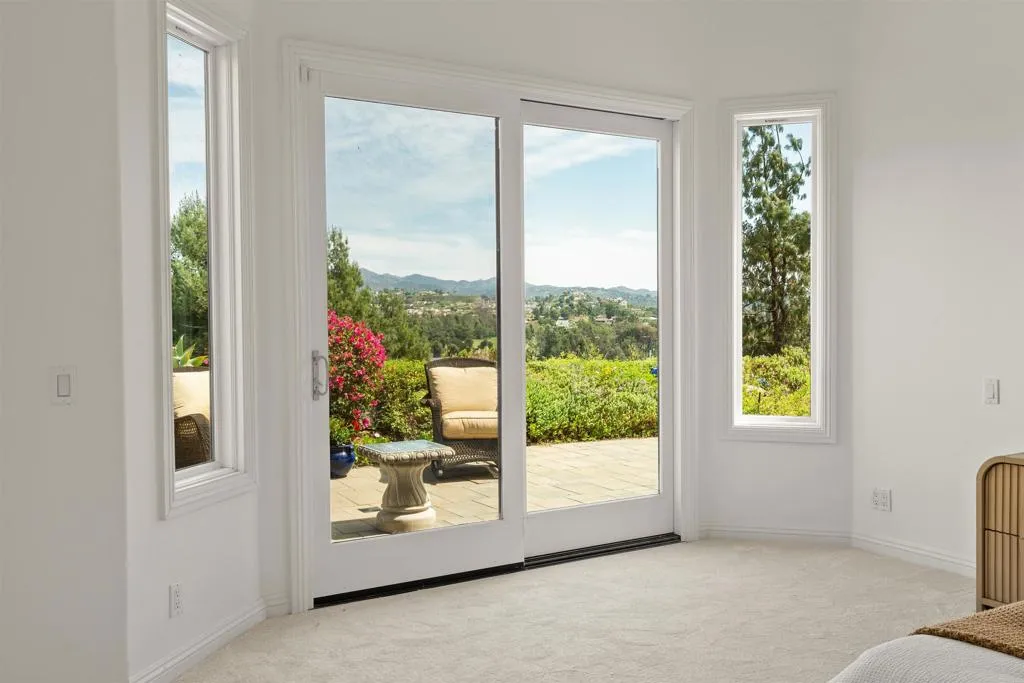 https://cdn.realtyfeed.com/cdn/127/306683887/633cc3432da80cc1954194b9071cc156.webp
