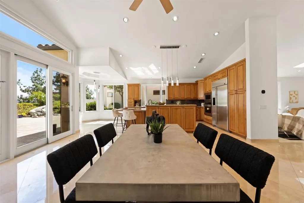 https://cdn.realtyfeed.com/cdn/127/306683887/e80868132f1b5e1051b0e0ff0c51a49e.webp