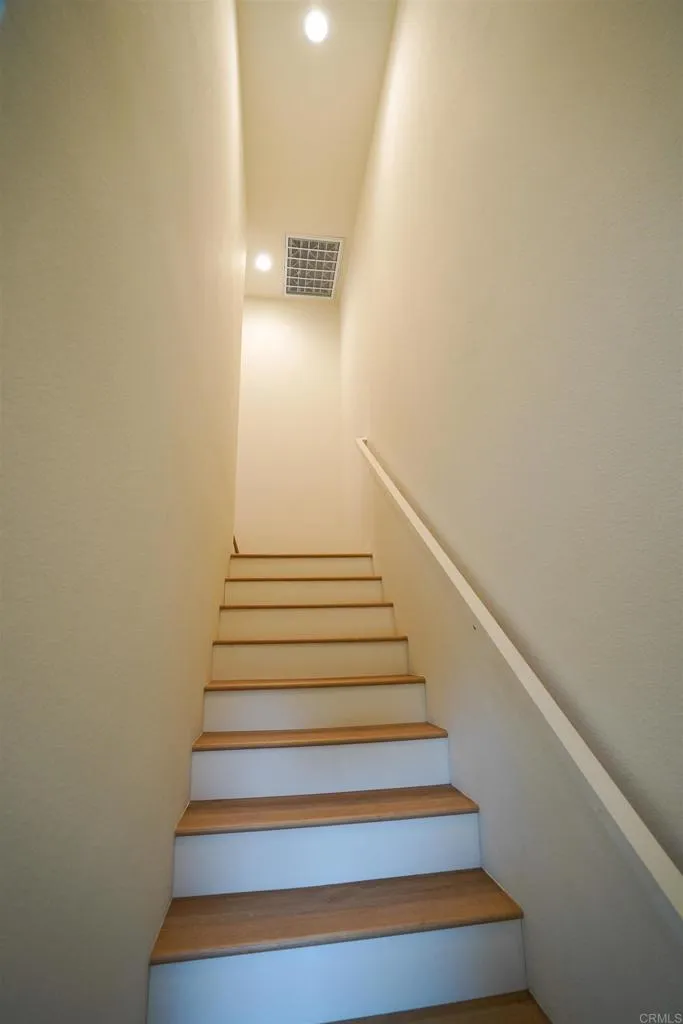 Photo #16: NDP2603263 Listing: Photo #16