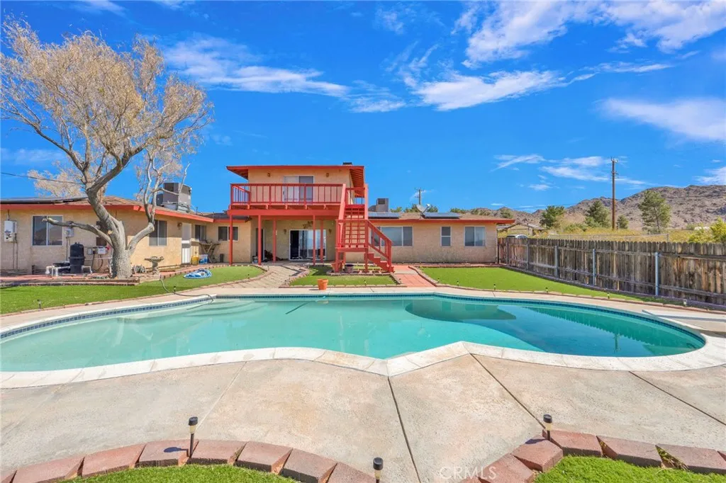 Apple Valley, CA 92307