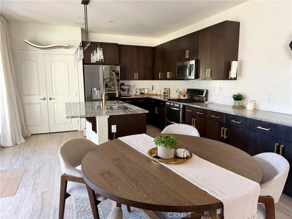 https://cdn.realtyfeed.com/cdn/127/306684008/094989b5b0ebb15da2a4152146454dc6.webp