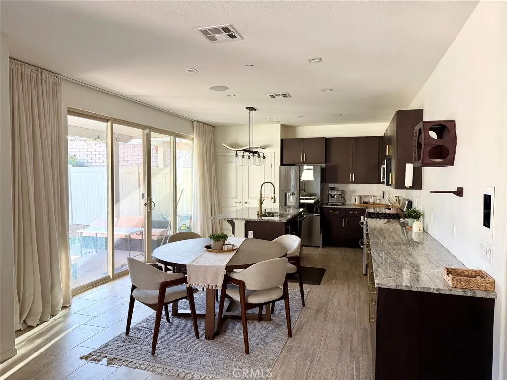 https://cdn.realtyfeed.com/cdn/127/306684008/dbf62f057366359668235b217c199fdb.webp