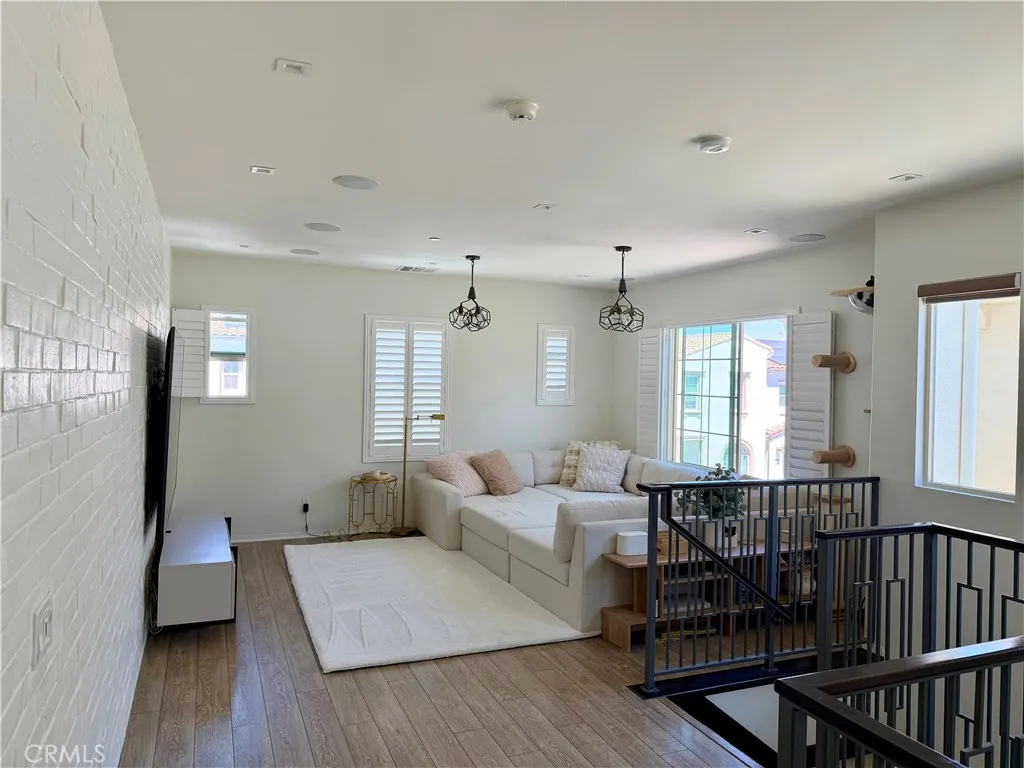 https://cdn.realtyfeed.com/cdn/127/306684008/e795fbcfae598b38552567a097fc9081.webp