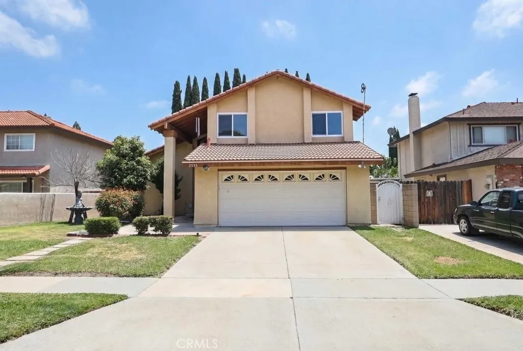 Santa Ana, CA 92704