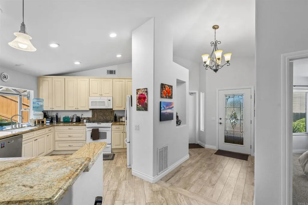https://cdn.realtyfeed.com/cdn/127/306684127/23d97418245f085ea6446f8fb1a9455c.webp