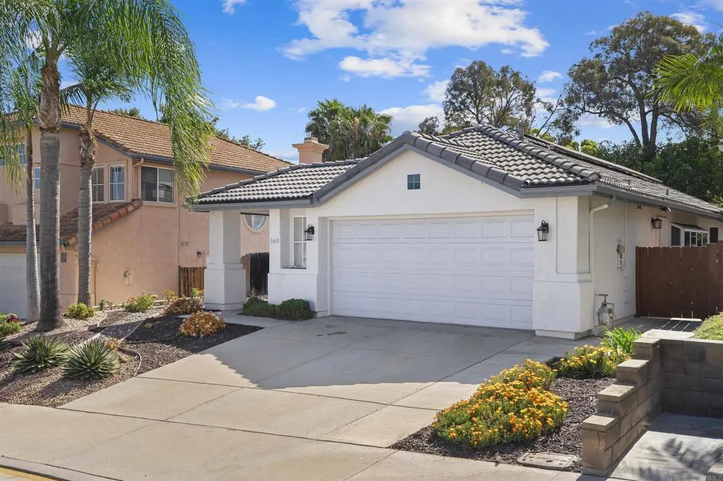 https://cdn.realtyfeed.com/cdn/127/306684127/b9fd205cce37d34c57c01ee560481602.webp