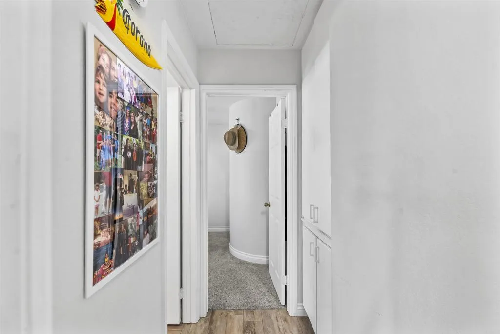 https://cdn.realtyfeed.com/cdn/127/306684127/d84c3daa368bc5189f1afa6df7e8a084.webp