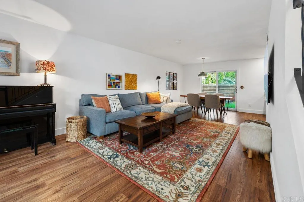 https://cdn.realtyfeed.com/cdn/127/306684179/7724175bffa9c33c6a4873a023a20ae7.webp