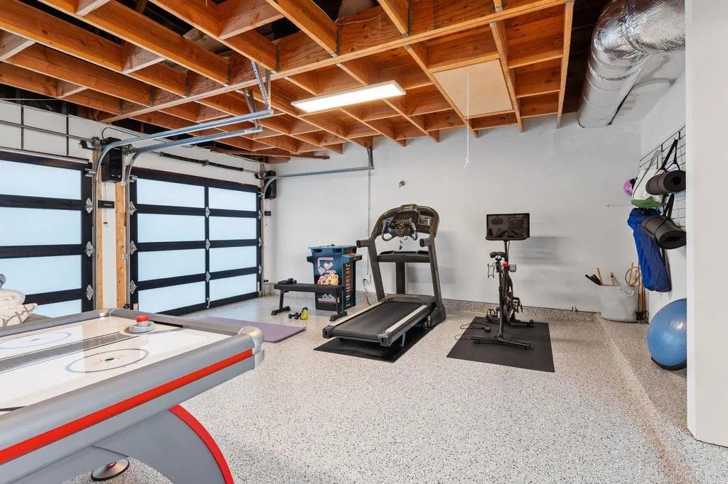 https://cdn.realtyfeed.com/cdn/127/306684179/838a3f4169db5b4ff940c810b14868b8.webp