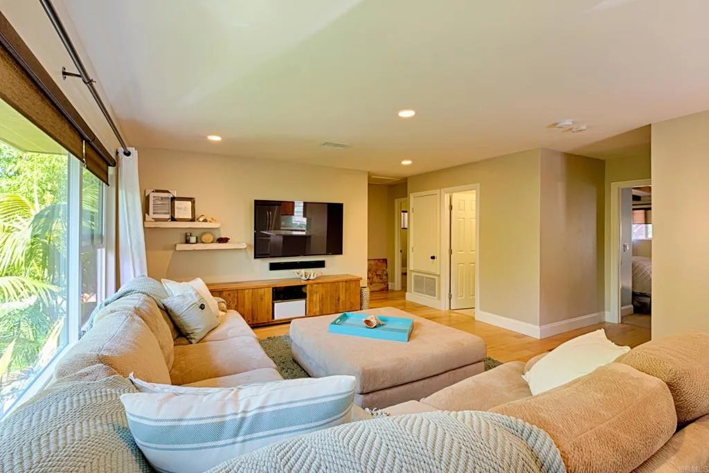 533 Bonair Way, La Jolla, CA 92037 - Photo 5 of 50, La Jolla, CA