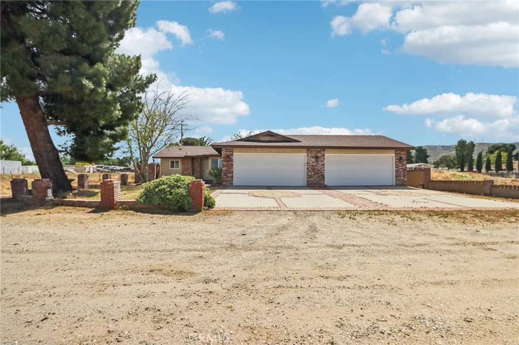 Lancaster, CA 93536