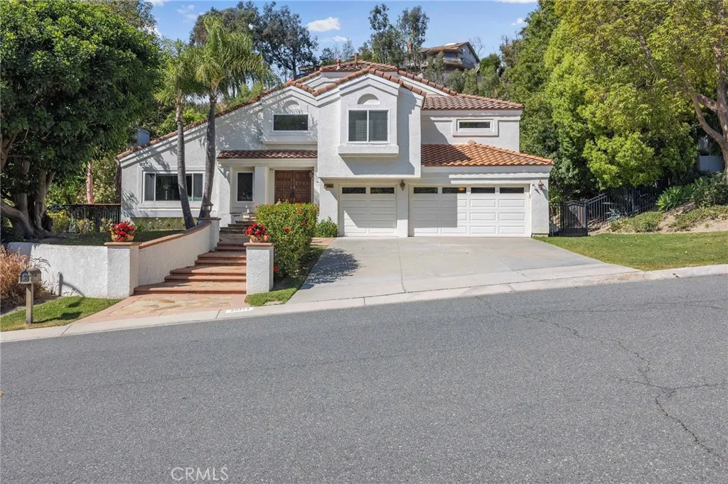 Laguna Hills, CA 92653