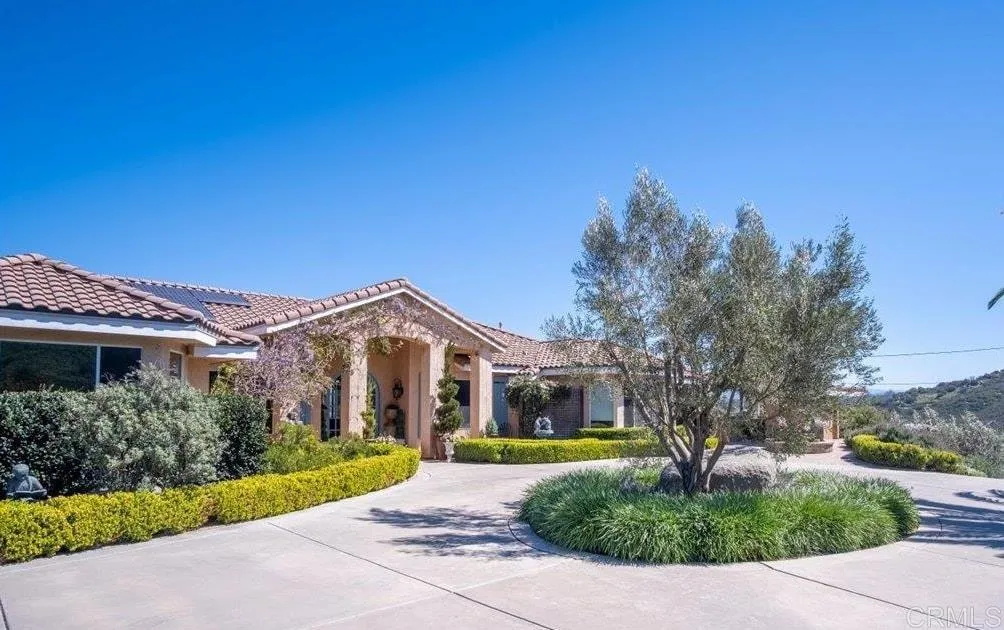 https://cdn.realtyfeed.com/cdn/127/306684223/bc3b749876b591703720a0c717e92989.webp