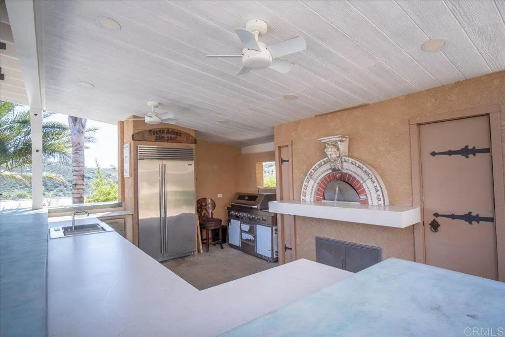 https://cdn.realtyfeed.com/cdn/127/306684223/d8db45a9814369ff014ba09974988dec.webp