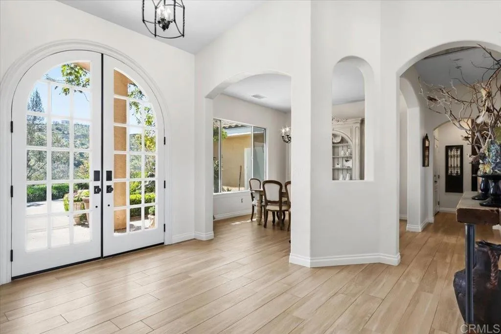 https://cdn.realtyfeed.com/cdn/127/306684223/e8dcaf616a1a0147a64c7101100dcb8b.webp