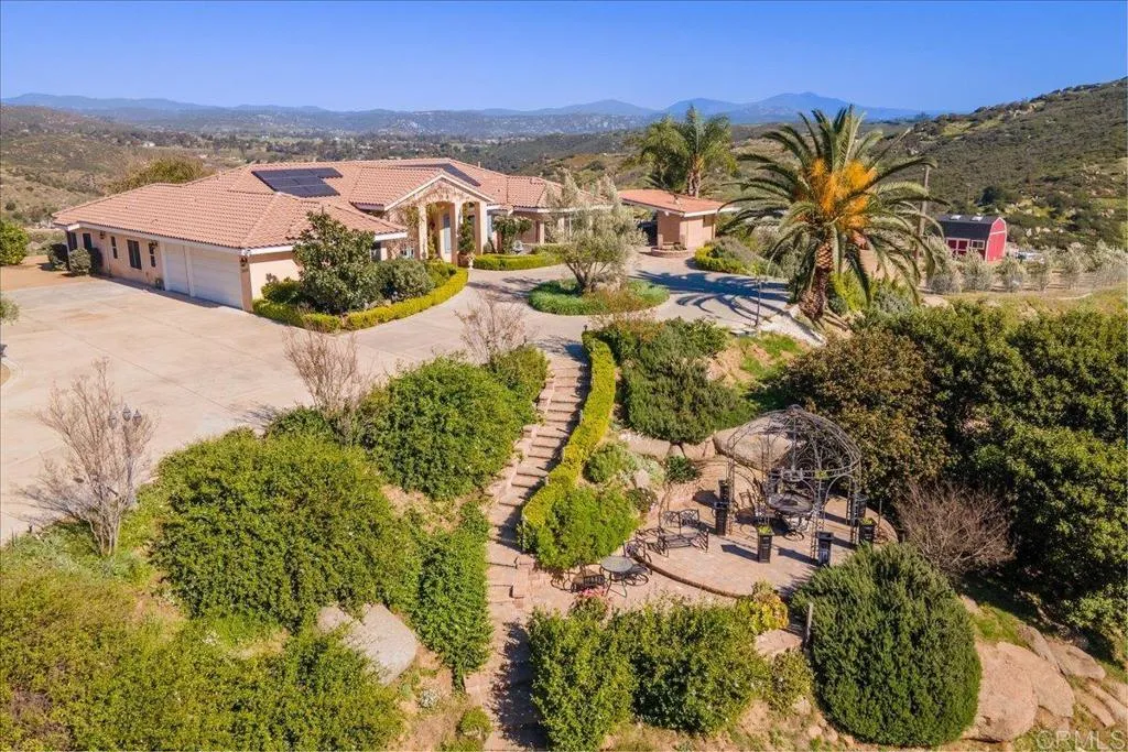 https://cdn.realtyfeed.com/cdn/127/306684223/f7f601f38158d2b9d5d341b153cb0ad6.webp