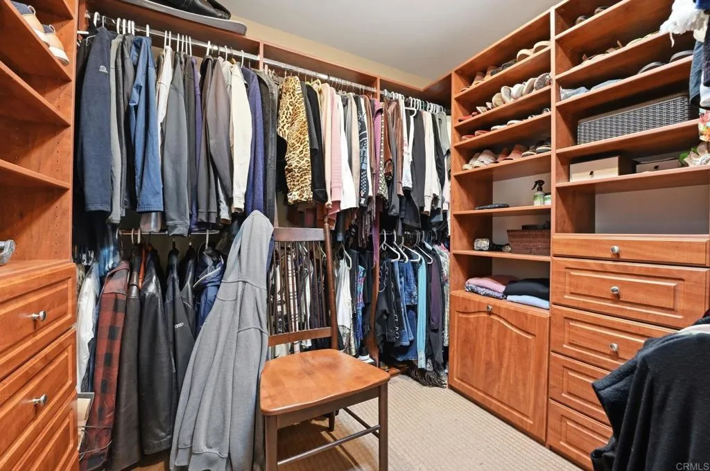 https://cdn.realtyfeed.com/cdn/127/306684226/2c78396812759ac0c4083d92b3943d3b.webp