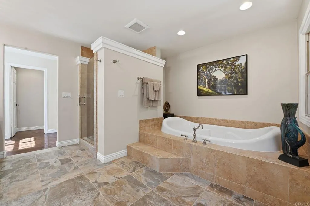 https://cdn.realtyfeed.com/cdn/127/306684226/2d5ec672b43bf5f21096c384f9900543.webp
