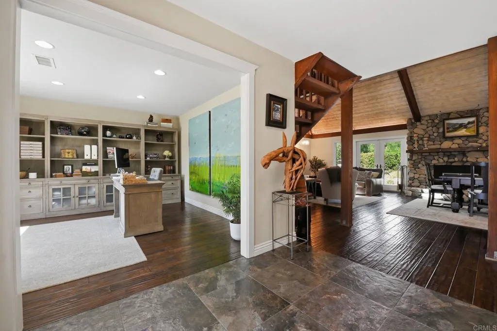 https://cdn.realtyfeed.com/cdn/127/306684226/587d448d7039eb309aa0dc9420042350.webp